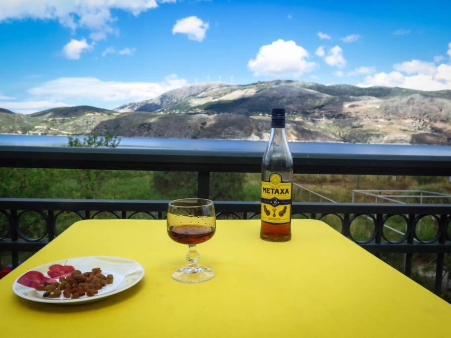 Villa Rania: Ευάερη Βίλα Με Θέα Τη Θάλασσα Lixouri Zewnętrze zdjęcie