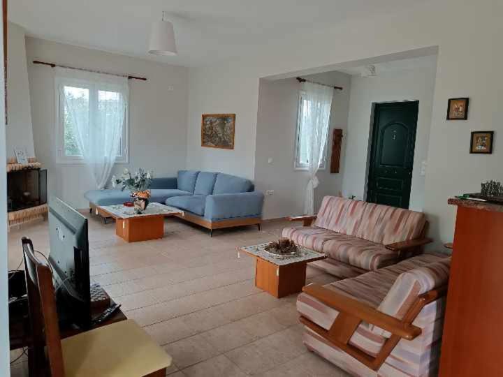 Villa Rania: Ευάερη Βίλα Με Θέα Τη Θάλασσα Lixouri Zewnętrze zdjęcie